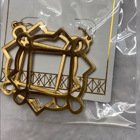 MICHELLE MCDOWELL EARRINGS - Gold - Picture 6 of 9